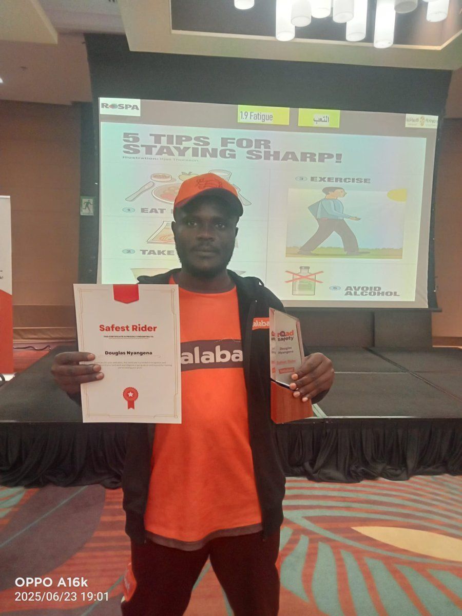 Talabat Safest Rider 2025 award recipient with certificate